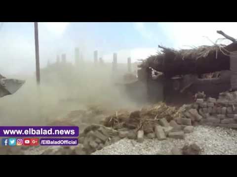 صدى البلد | إزالة 16 حالة تعدى على مخرات السيول بجنوب الاقصر