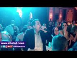 صدى البلد | أحمد موسى‎ يرقص في حفل زفاف ابنته على أنغام 