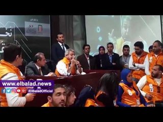 صدى البلد | وزير الشباب يداعب رئيس البنك الأهلي : ما شاء الله بتكسبوا مليارات