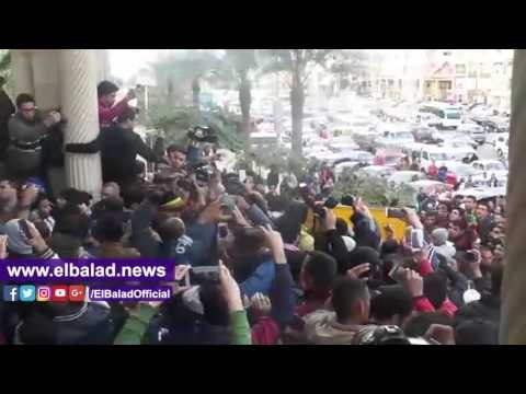 صدى البلد |تشييع جثمان احمد راتب من مسجد الحصري بحضور السقا وعدد من الفنانين