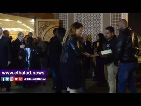 صدى البلد | إلهام أبو الفتح تشارك في عزاء زوجة الفنان محمد صبحي‎