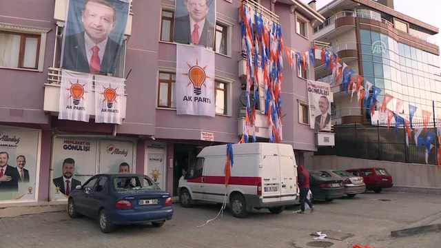 AK Parti seçim bürosuna taşlı saldırı - ANKARA
