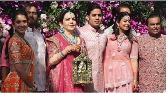Akash Ambani - Shloka की शादी के लिए पहुंचे Mukesh Ambani, Nita Ambani, Isha Ambani |वनइंडिया हिंदी