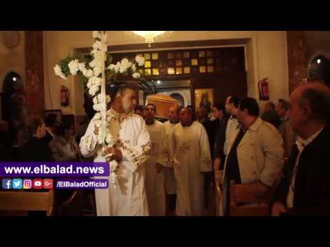 صدى البلد | وصول جثمان الشهيدة الـ27 للكاتدرائية استعدادا لصلاة الجنازة