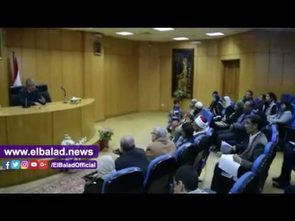 صدى البلد | محافظ المنيا يناقش مشاكل أولياء أمور الطلاب ذوي الإعاقة