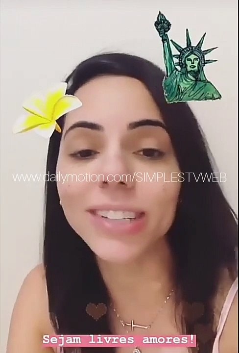 Monique Elias leva Rainha Matos pra sua casa no carnaval após briga com Antônia Fontenelle e rebate críticas de seguidores - SIMPLES TV WEB - #fofocas #celebridades #famosos