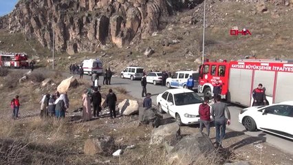 Kayseri Kayalıklarda İntihara Kalkışan Kadın, 2 Saatte İkna Edildi