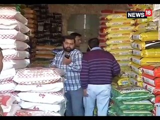 मशहूर कंपनी के नाम की पैकिंग में साधारण चावल बेचे जाने का पर्दाफाश