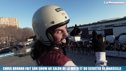 Le champion de France de trial fait son show au salon de la moto de Marseille