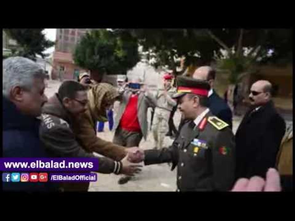 صدى البلد |محافظ مطروح ومدير الامن وقائد المنطقة الغربية العسكرية يضعون اكليل الزهور