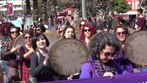 Antalya Kadınlar, Nafaka Hakları İçin Yürüdü