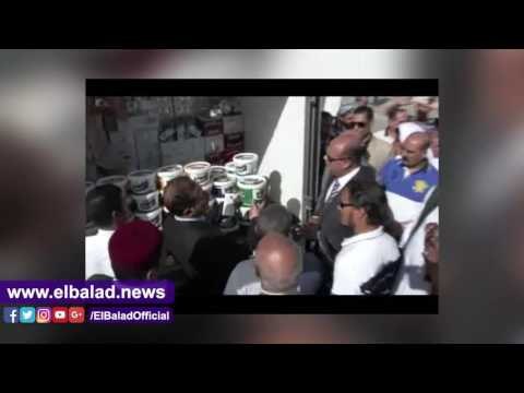 صدى البلد | أبو زيد يعيد فتح منافذ مطروح تحارب الغلاء لبيع السلع الغذائية