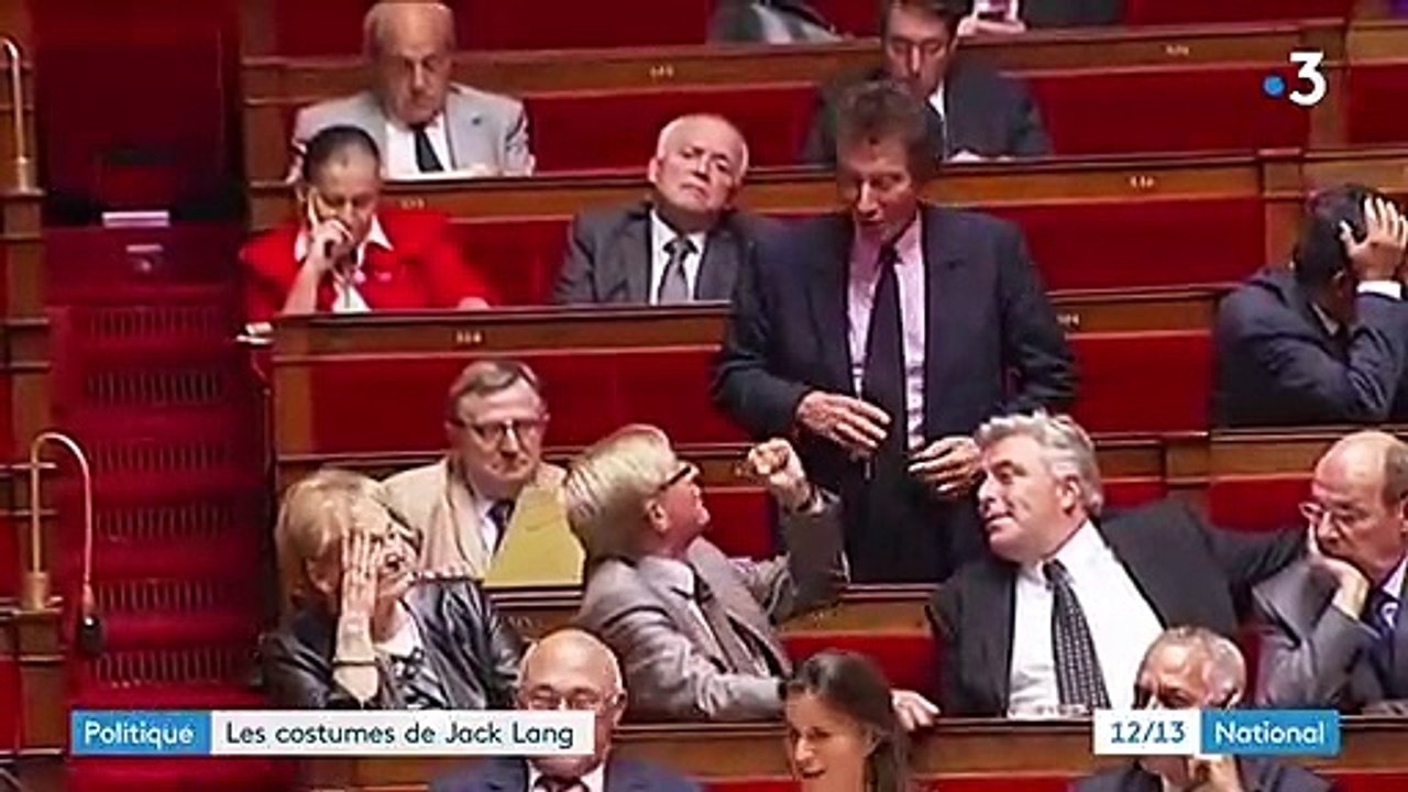 Politique : les costumes de Jack Lang font polémique