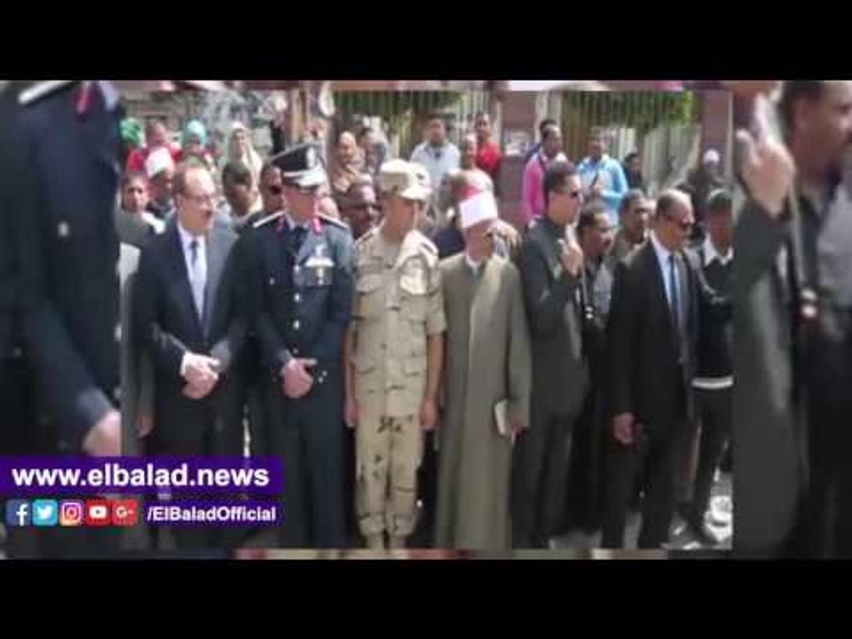 صدى البلد | محافظ بنى سويف يضع إكليلا من الزهورعلى قبر الجندى المجهول