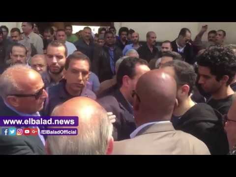 صدى البلد | إعلاميون يشاركون فى تشييع جنازة والدة حسين عبد الغنى