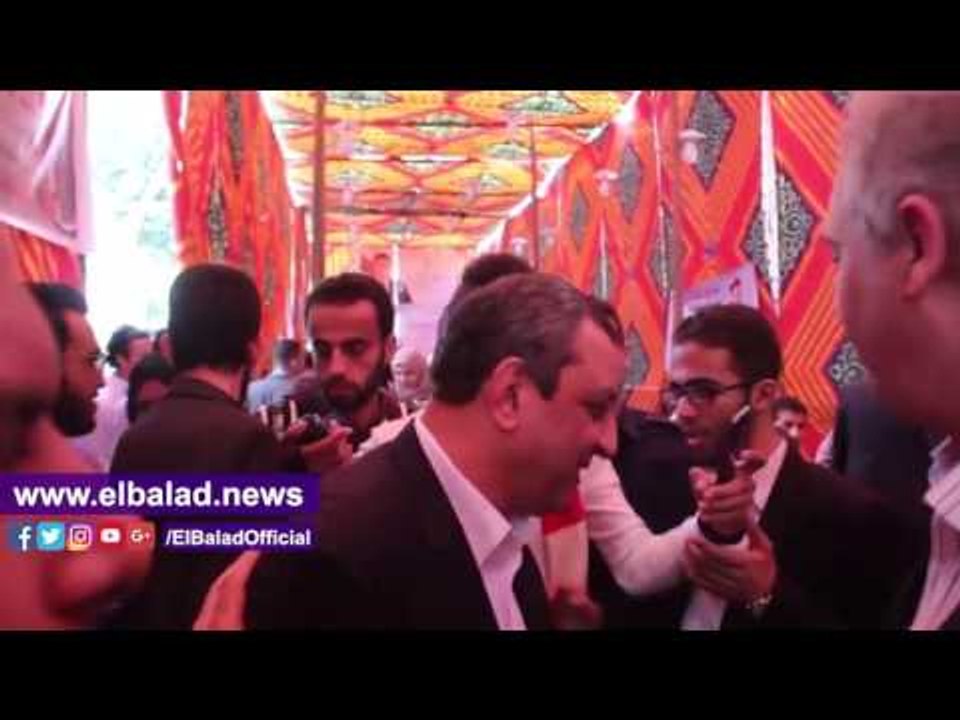 صدى البلد | يحيى قلاش يوقع في سجلات كشوف "عمومية الصحفيين"..