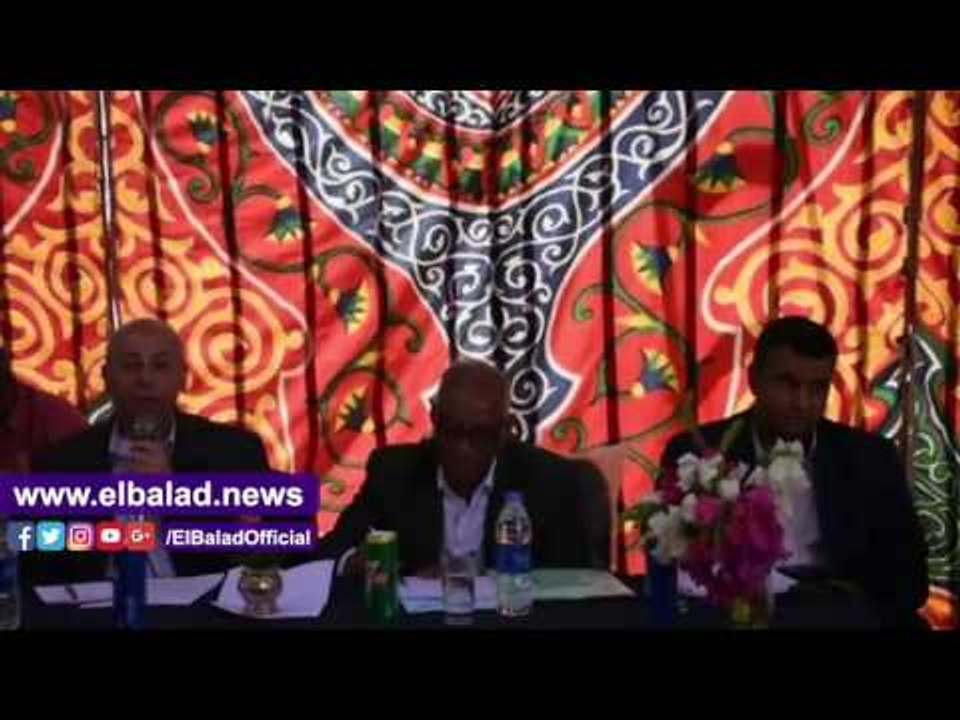 صدى البلد | حجازى يلتقى بأهالى قري أقليت شمال أسوان ويستمع لمطالبهم