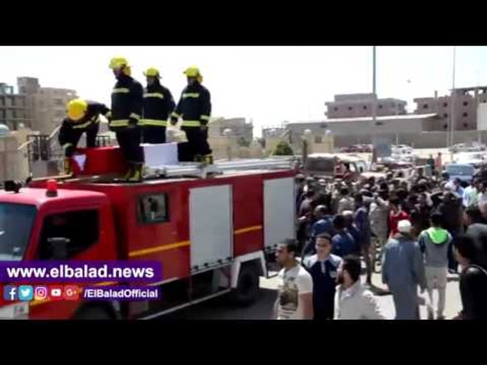 صدى البلد | محافظ بني سويف والمستشار العسكري يتقدمون مشيعي جنازة الشهيد مجند "محمود قرني السمان"