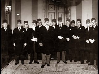 صالة التحرير - مفاجآت بالجملة في مسلسل "الملك فاروق" المزيف