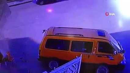 - Kendini Aracın Önüne Attı, Dolandırıcı Olduğu Ortaya Çıktı