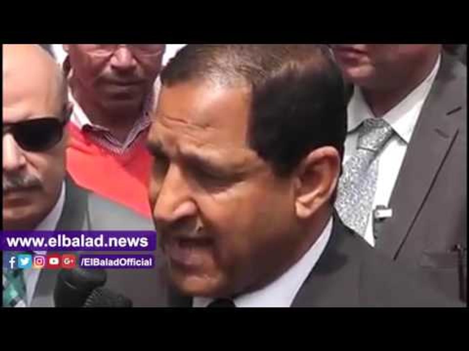 صدى البلد | محافظ الغربية ومساعد وزير الداخلية يقدمان واجب العزاء لأسر شهداء حادث كنيسة طنطا