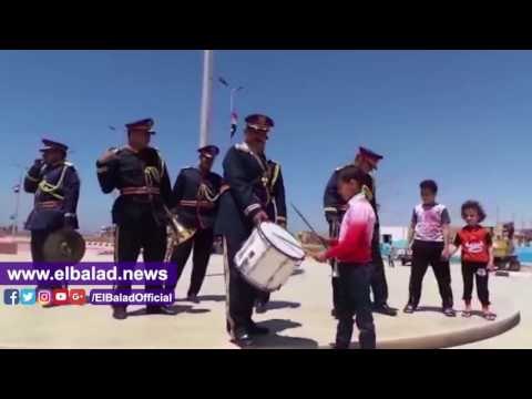 صدى البلد | الموسيقى العسكرية تعزف للمواطنين بساحات العلم بطور سيناء فى شم النسيم