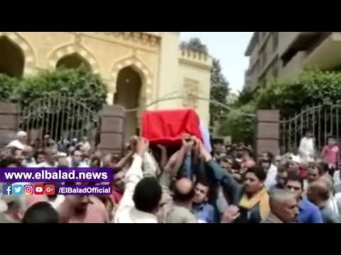 صدى البلد | محافظ بني سويف ومدير الأمن يتقدمان مشيعي شهيد العريش