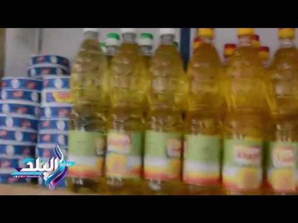 صدى البلد | محافظ الدقهلية مداعبا عم زكريا: "خلي بالك انا ليا نص الكشك"