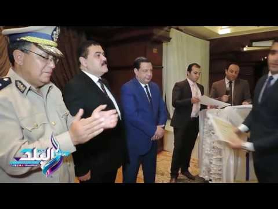 صدى البلد | مدير امن الدقهلية يكرم عددا من الضباط والمجندين والعاملين
