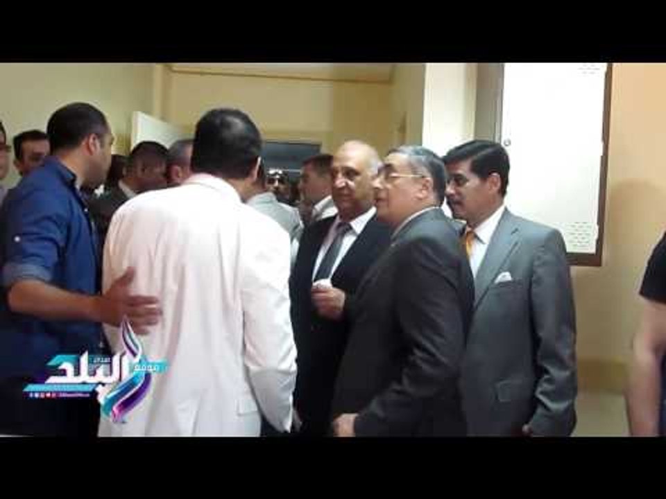 صدى البلد | وزير الصحة يزور شرطى بمستشفى التامي...