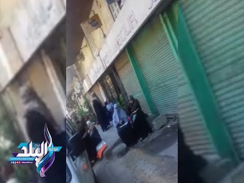 صدى البلد | أمهات طلبة الثانوية العامة يفتحون المصاحف ويدعون لأبنائهم أمام اللجان