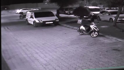 Tıp Öğrencisinin Yaralıya Müdahalesi Güvenlik Kamerasında