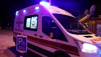 Otomobil ağaca çarptı: 1 ölü, 4 yaralı - BURDUR