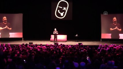 Cem Yılmaz yeni gösterisiyle Londra'da