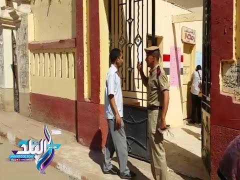 صدى البلد | تجمع أولياء الأمور أمام لجان الامتحانات بسوهاج