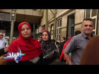صدى البلد | زحام كبير على تذاكر العيد فى محطة مصر..المواطنون: موجودة فى السوق السوداء بضعف ثمنها