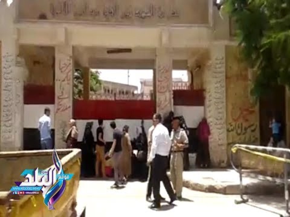 صدى البلد | كاميرا "صدي البلد"ترصد ترقب أولياء الأمور لأبناءهم في امتحانات الثانوية العامة