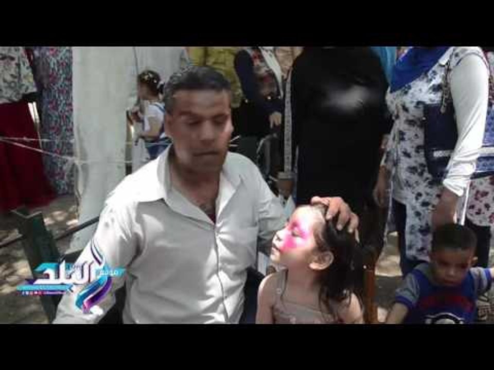 صدى البلد | البنطلون المقطع ورسمة "سوبر مان" ابرز مظاهر الاحتفال بالعيد في حديقة حيوان الجيزة