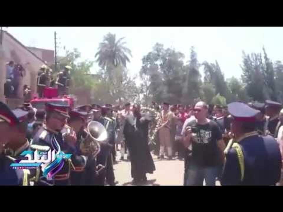 صدى البلد | أهالي قرية "شفا " بالغربية يشيعون جثمان "محمود رجب" شهيد سيناء