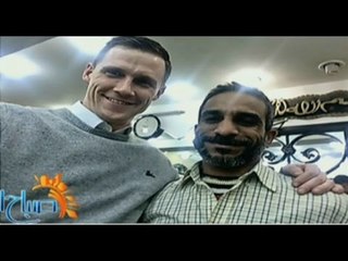 صباح البلد - شاهد ما فعله السفير البريطاني احتفالا بمبارة القمة