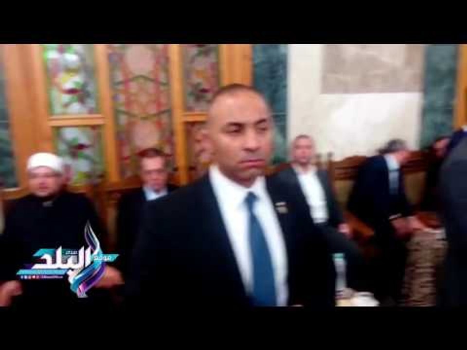 صدى البلد | رئيس مجلس النواب في عزاء شقيقة نقيب الصحفيين بـ"عمر مكرم"