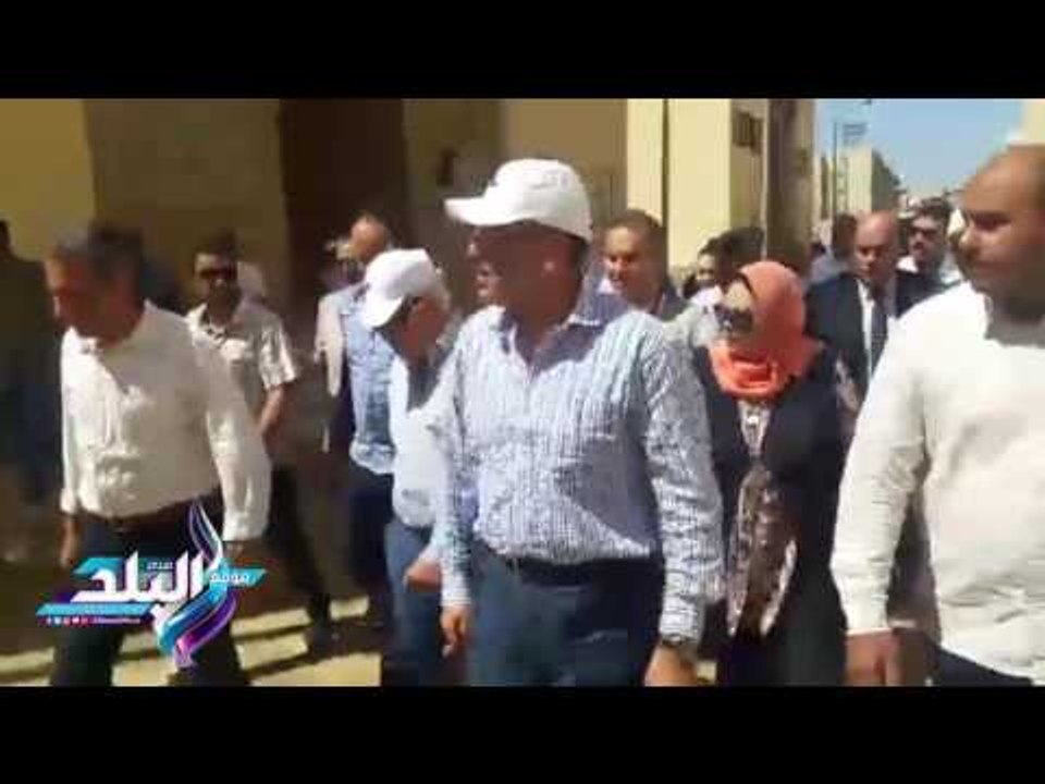 وزير الاسكان يتفقد عدد من المشروعات بمحافظة بورسعيد.. ويضع حجر الاساس لمحطة تحلية البحر
