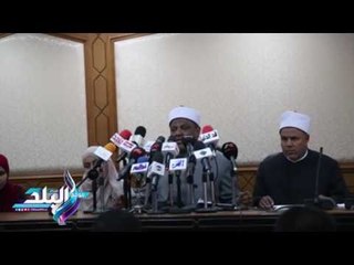صدى البلد |  شومان ممازحًا طلاب الأزهر: "ميصحش كده الطالبات تتفوق عليكم"