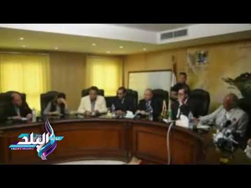 صدى البلد | وزير التنمية المحلية ومحافظ الفيوم يبحثان مشكلات منطقة كوم أوشيم الصناعية