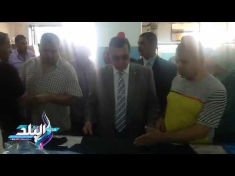 صدى البلد | محافظ الفيوم يتفقد المعرض الدائم بكوم اوشيم