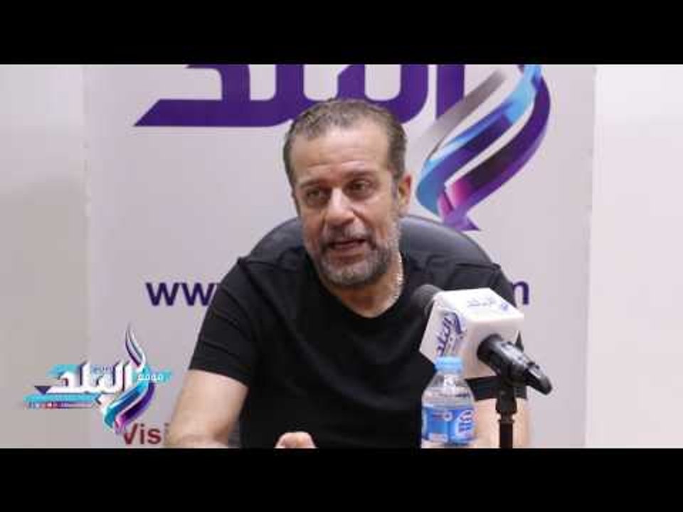صدى البلد | شريف منير يكشف عن سر ظهوره بالشارب في «الزيبق»