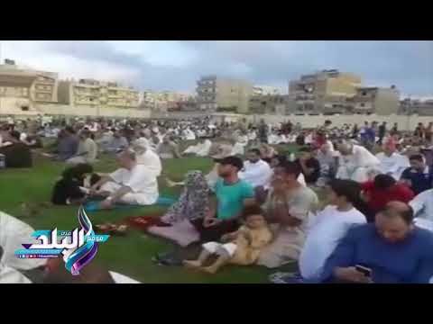 صدى البلد | الاف المواطنين يؤدون صلاة عيدالاضحي في الساحات وعلى ساحل البحر بالعريش
