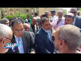 صدى البلد | رد فعل وزير الإسكان بعد رفض "حارسه" استماعه لأحد المواطنين‎