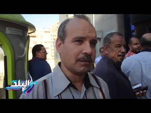 صدى البلد | المئات يتوافدون علي بنك التعمير والإسكان لحجز شقق «اسكان مصر»