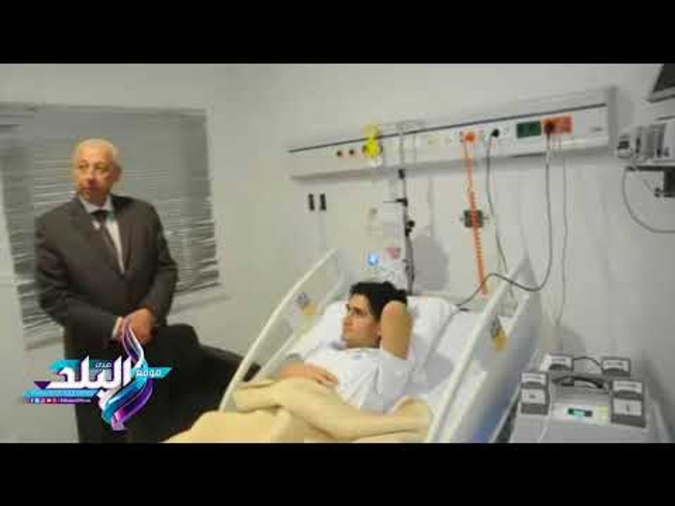 صدى البلد | محافظ أسوان يقدم التهنئة للمرضى والعاملين بالمستشفيات